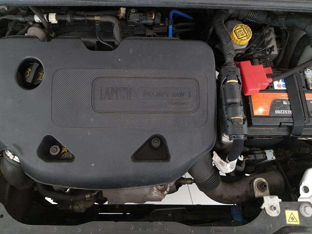 Lancia Ypsilon 0.9 t.air Gold ecochic metano 80cv