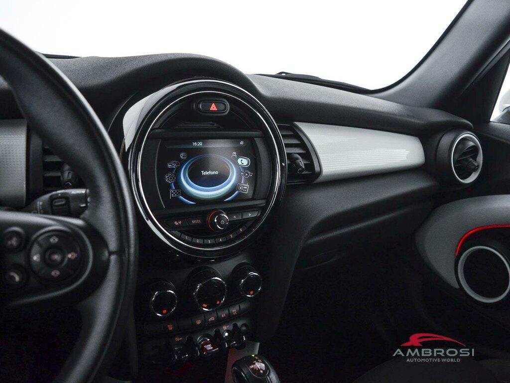 Mini Cooper D 1.5 D Cooper D Seven Auto