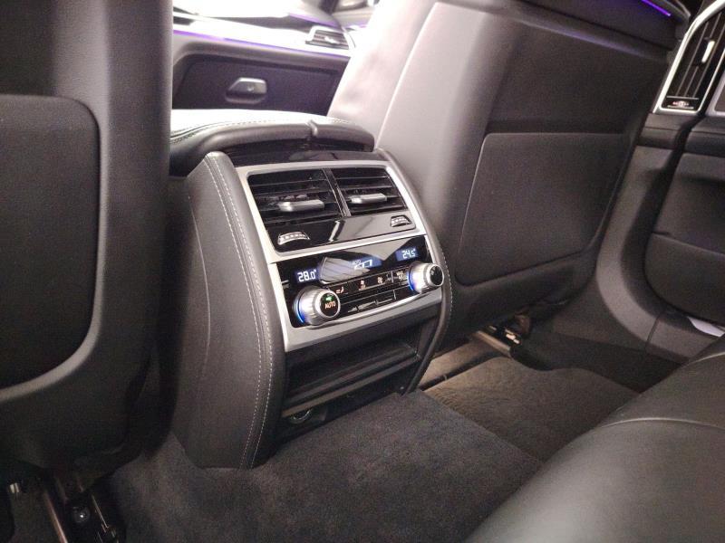 BMW Serie 7 730d mhev 48V xdrive auto