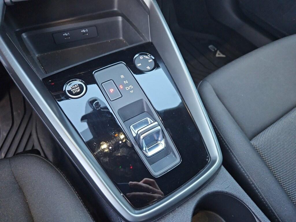 Audi A3 Sportback 35 1.5 tfsi mhev Business s-tronic