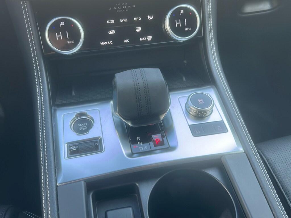 Jaguar F-Pace 2.0 D163 R-Dynamic S awd auto