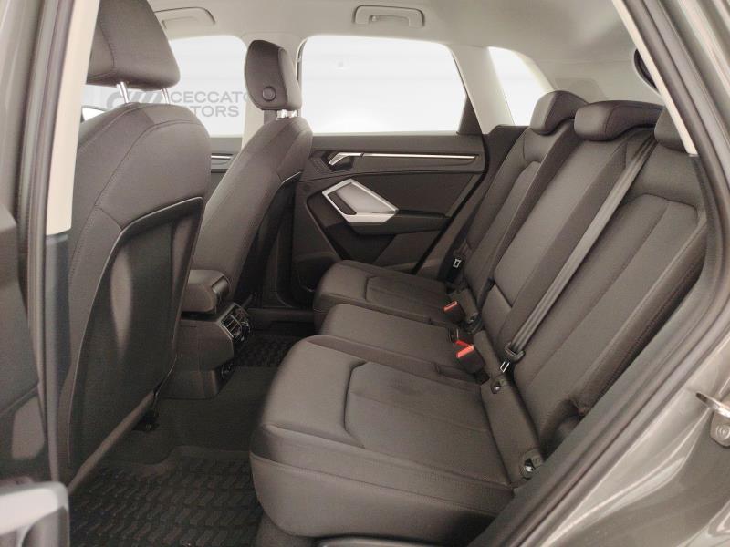 Audi Q3 35 2.0 tdi Business Advanced quattro s-tronic