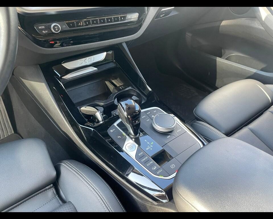 BMW X3 xdrive20d mhev 48V auto