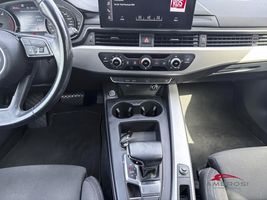 Audi A4 Avant 30 2.0 tdi mhev 136cv s-tronic