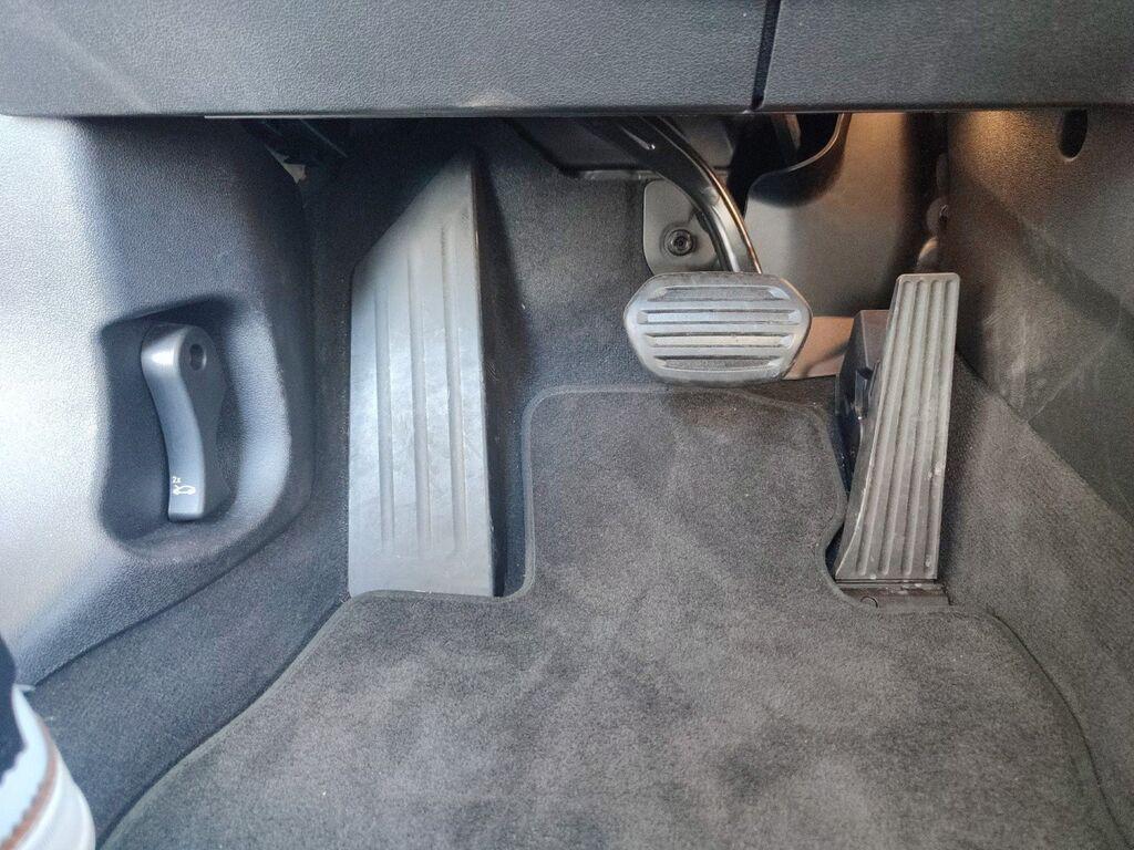 BMW Serie 1 120d 48V auto