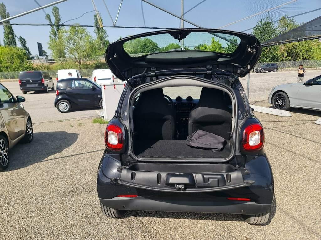 Smart fortwo eq Pure 22kW