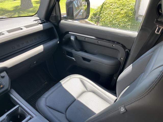 Land Rover Defender 110 3.0d i6 mhev X-Dynamic SE awd 200cv auto
