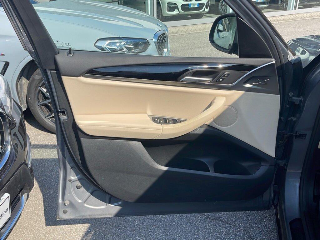 BMW X3 xdrive20d mhev 48V auto