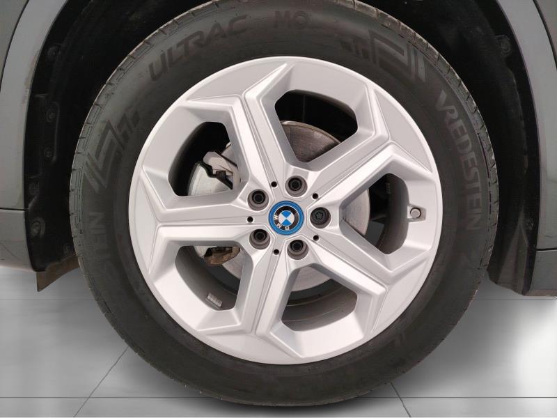 BMW iX1 edrive 20 X-Line