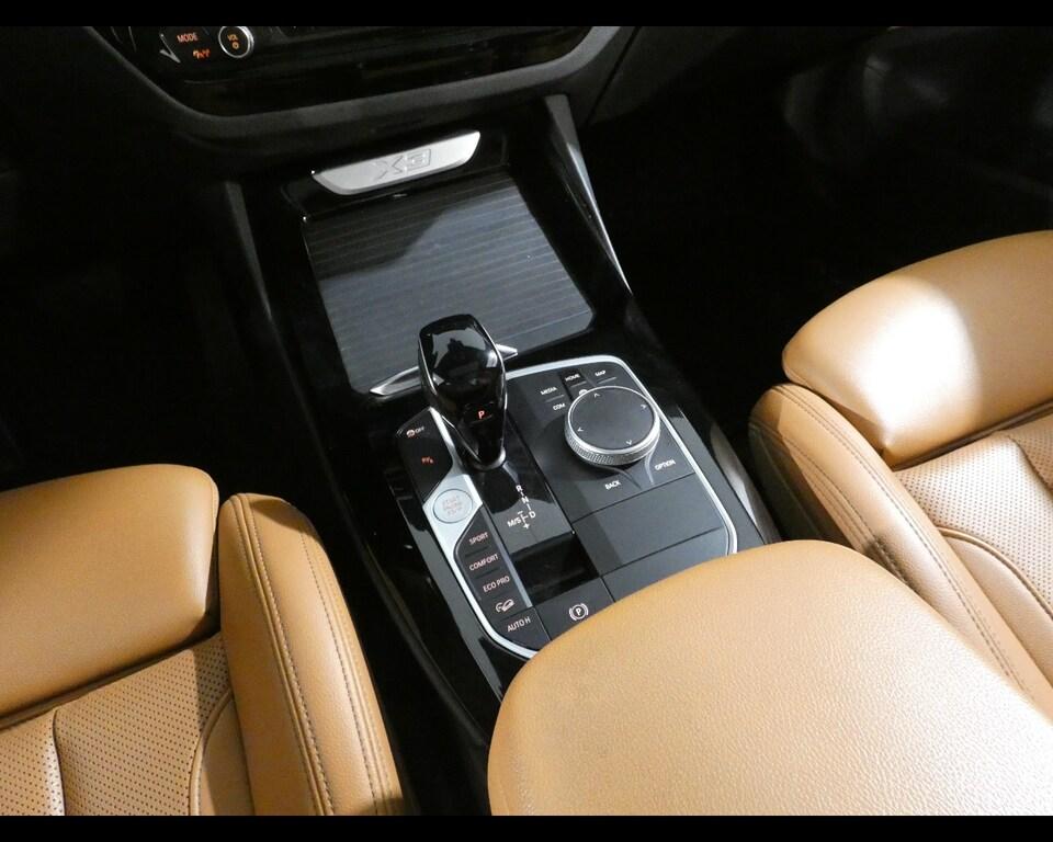 BMW X3 xdrive20d mhev 48V auto