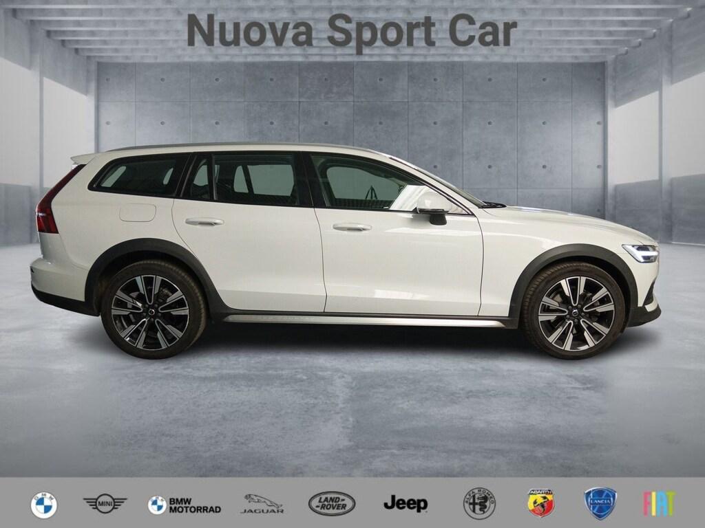 Volvo V60 c.country 2.0 B4 Business Pro awd auto