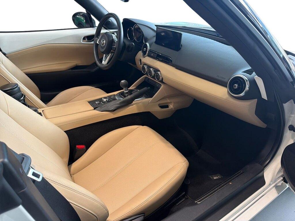Mazda MX-5 1.5 Kazari