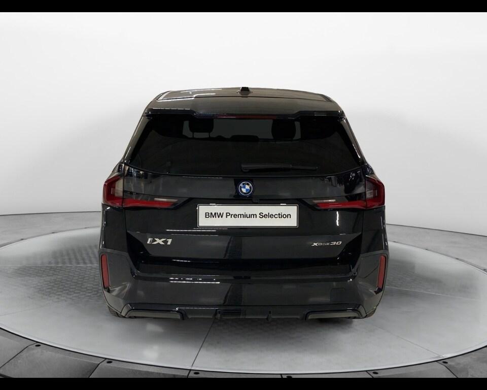BMW iX1 30 xdrive Msport