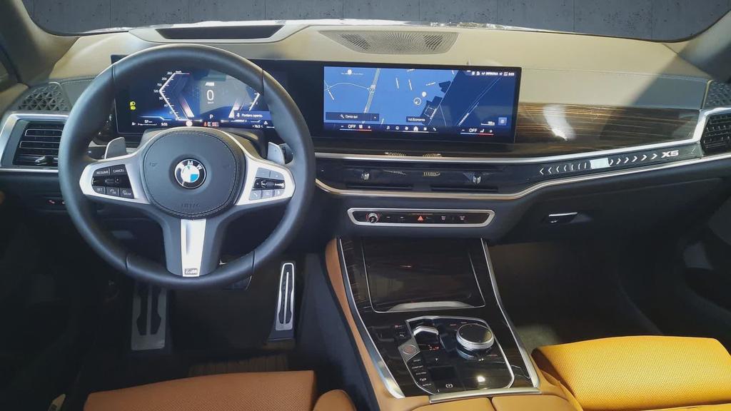 BMW X5 xdrive30d mhev 48V xLine auto
