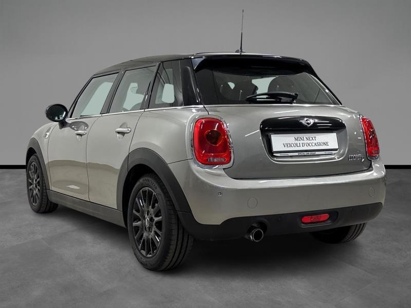 Mini Cooper D 1.5 D Cooper D Boost Auto