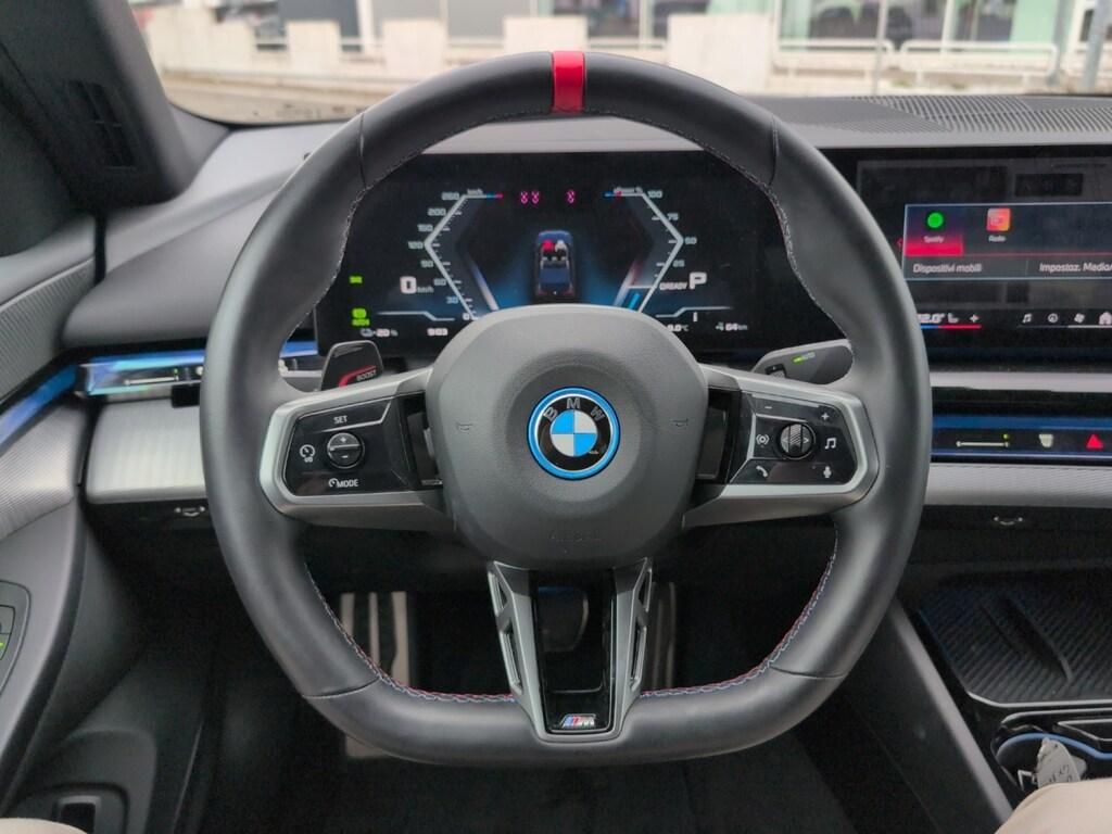 BMW i5 M i5 M60 M Sport Pro