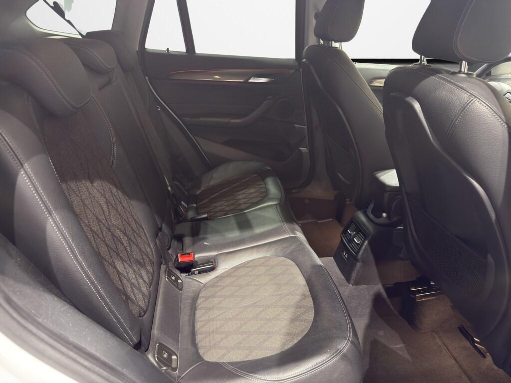 BMW X1 sdrive18d xLine auto my18