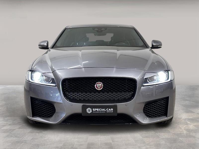 Jaguar XF 2.0d i4 Prestige awd 180cv auto my20