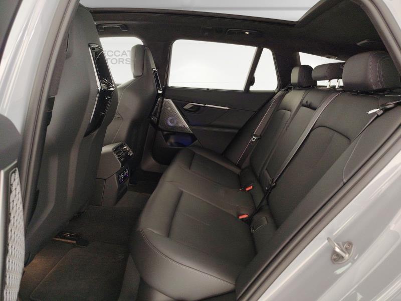 BMW M5 Touring 4.4 727cv auto