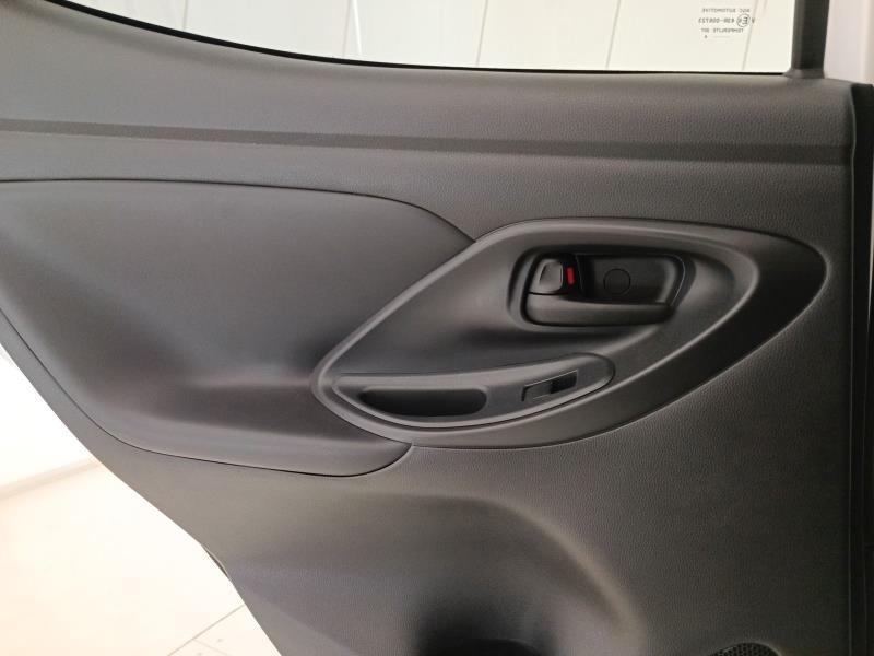 Toyota Yaris 1.5h 130 Lounge
