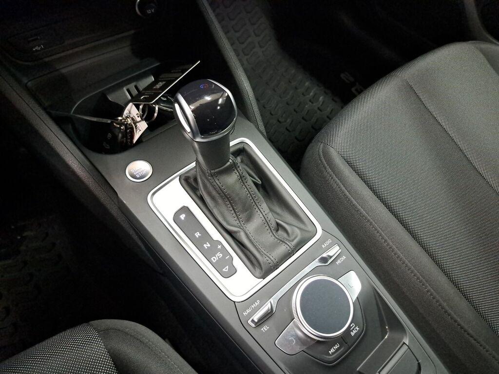 Audi Q2 35 1.5 tfsi Business Plus s-tronic