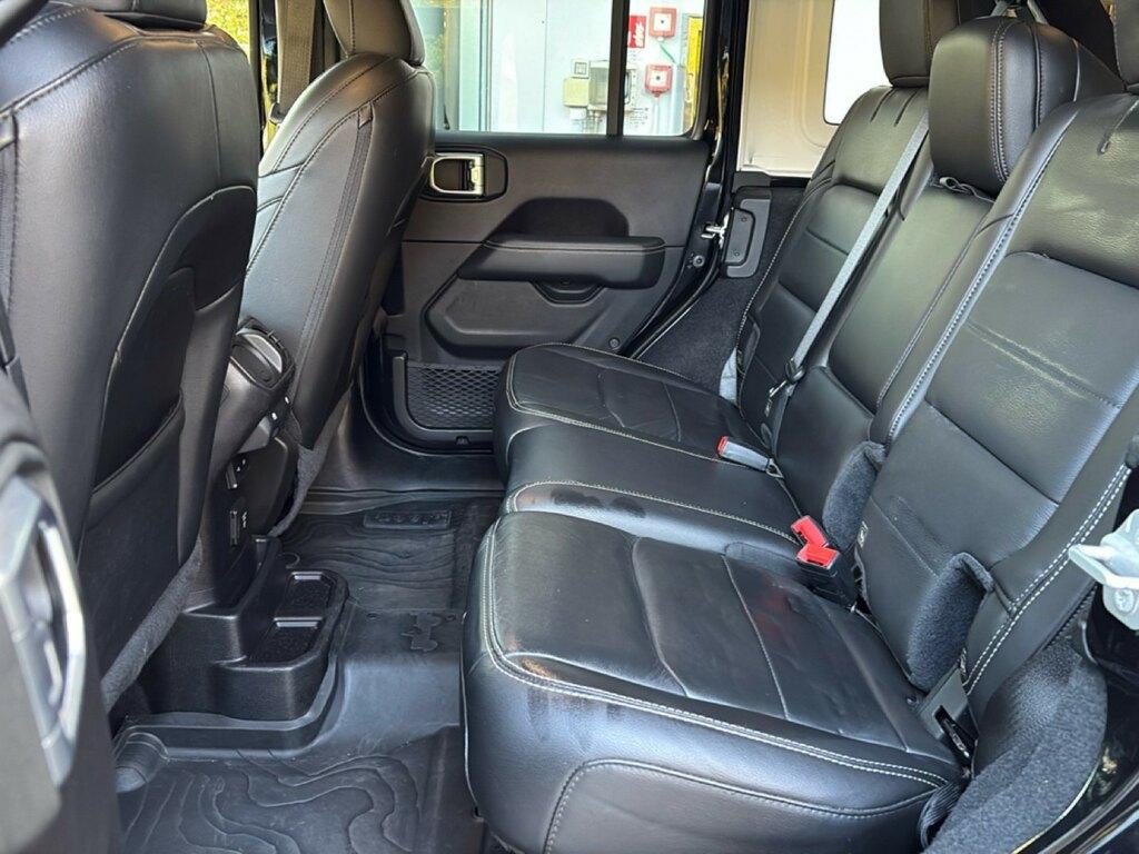 Jeep Wrangler Unlimited 2.0 turbo Sahara auto