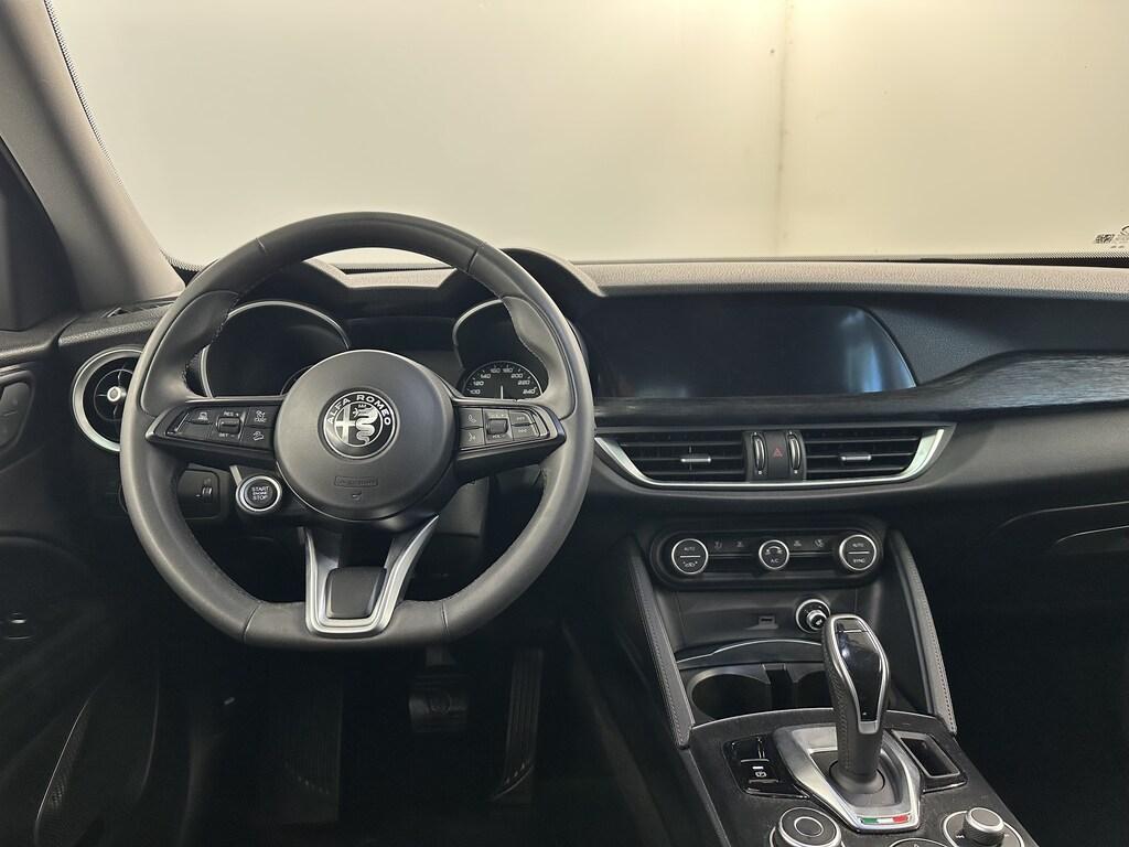 Alfa Romeo Stelvio 2.2 t Business Q4 190cv auto