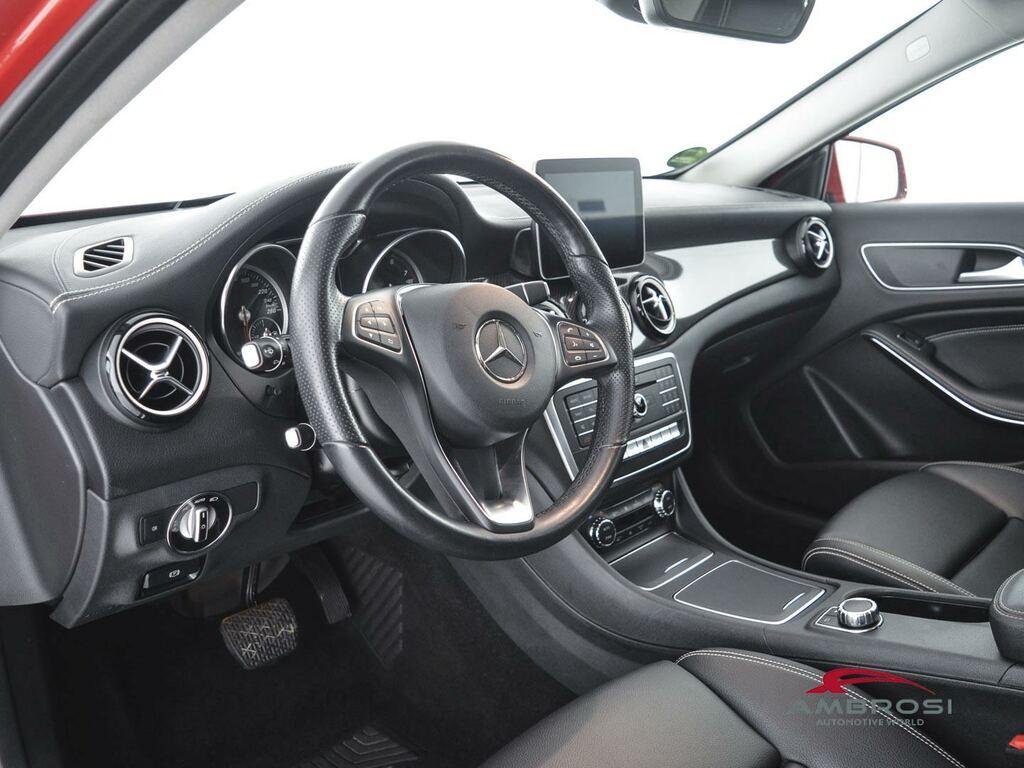 Mercedes GLA 200 Premium auto