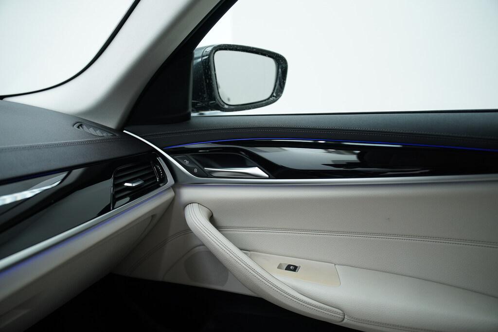 BMW Serie 5 520d Touring mhev 48V Luxury auto