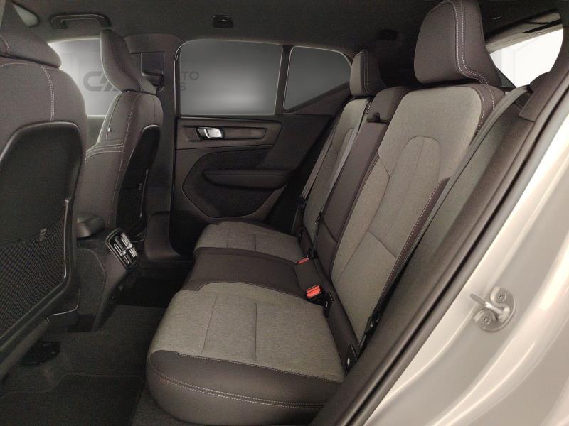 Volvo XC40 2.0 b3 Plus Dark auto