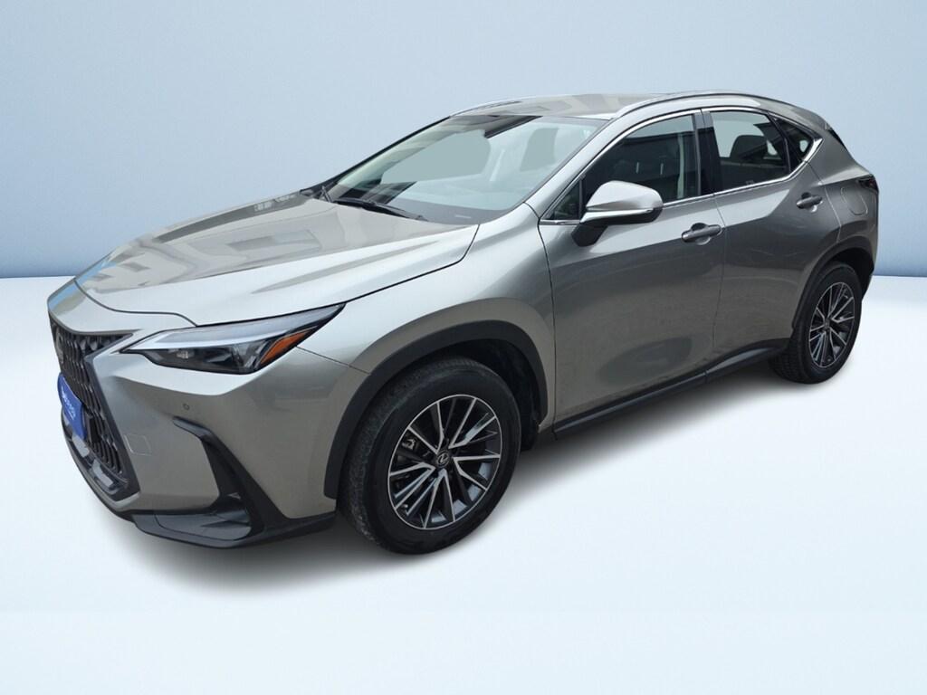 Lexus NX 2.5 hybrid Business 4wd e-cvt