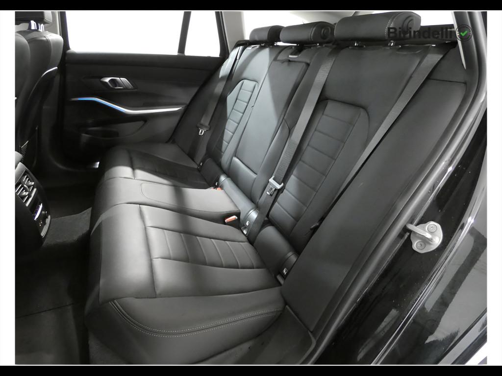 BMW Serie 3 320d Touring mhev 48V Luxury auto