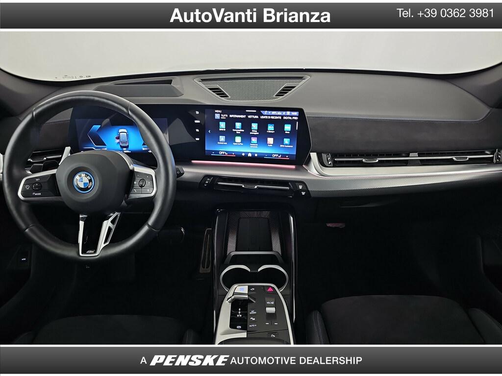 BMW iX1 edrive 20 X-Line