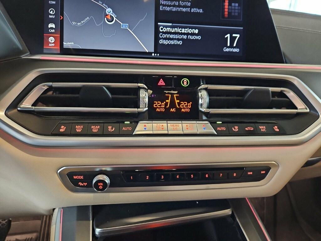 BMW X5 xdrive30d mhev 48V xLine auto