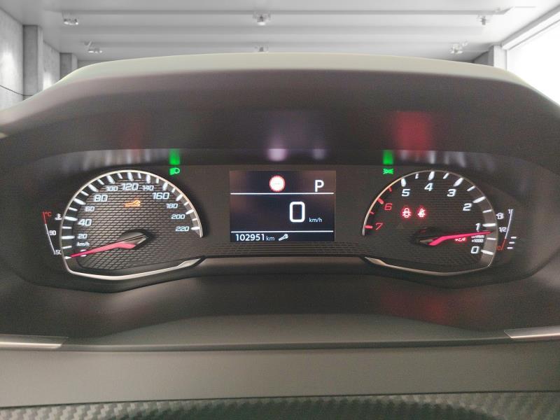 Peugeot 2008 1.5 bluehdi Allure Pack s&s 130cv eat8