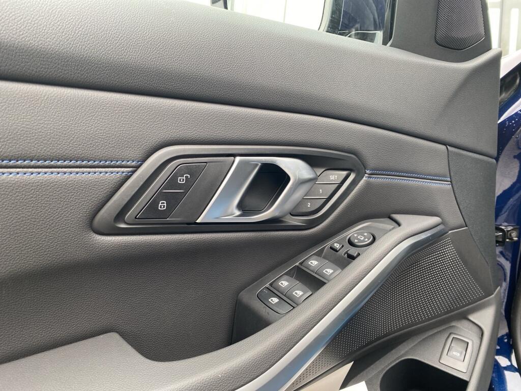 BMW Serie 3 320d Touring mhev 48V Msport xdrive auto