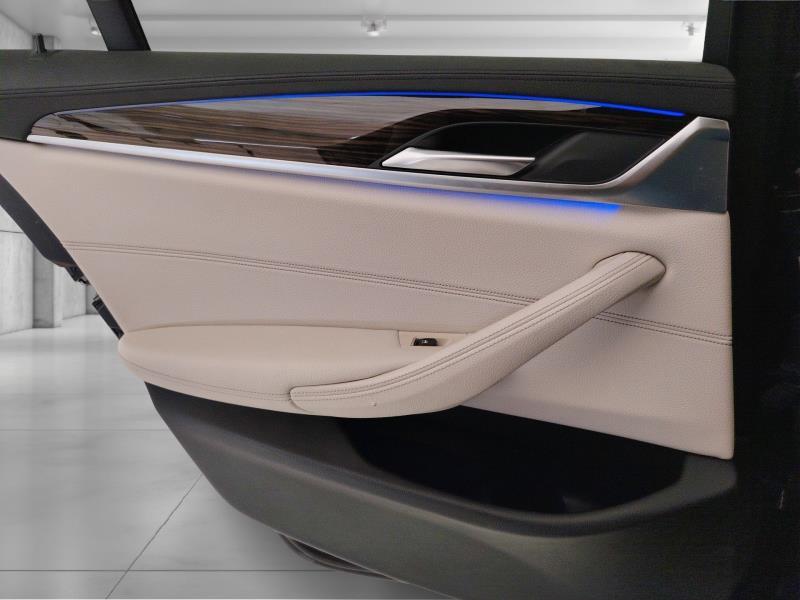 BMW Serie 5 530d Touring xdrive Luxury 249cv auto