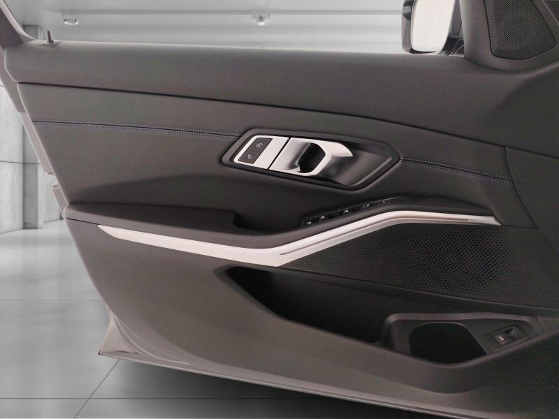 BMW Serie 3 320d Touring mhev 48V Msport auto