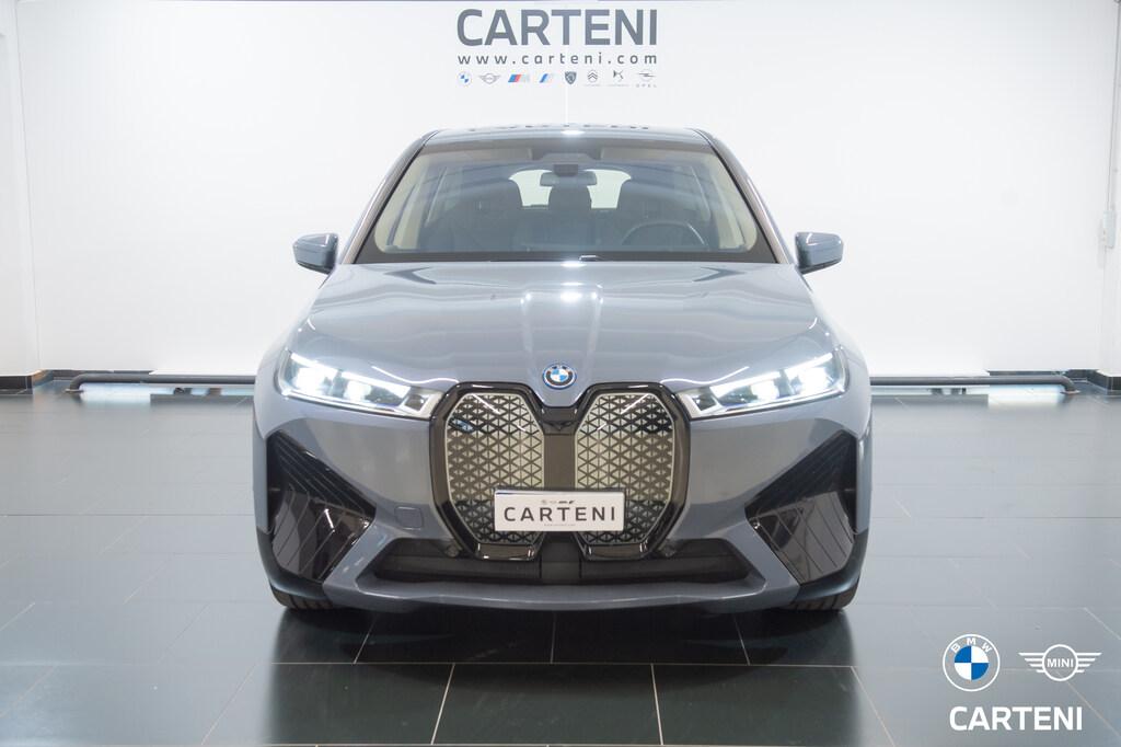 BMW iX xdrive50 pacchetto sportivo