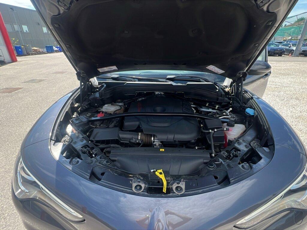 Alfa Romeo Stelvio 2.2 t B-Tech Q4 210cv auto
