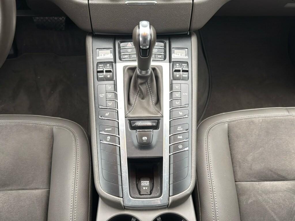 Porsche Macan 2.0 252cv pdk
