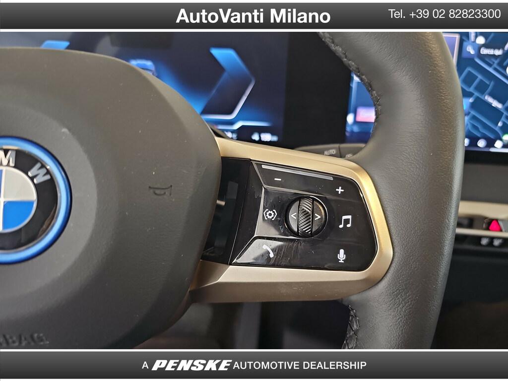 BMW iX xdrive40 pacchetto sportivo