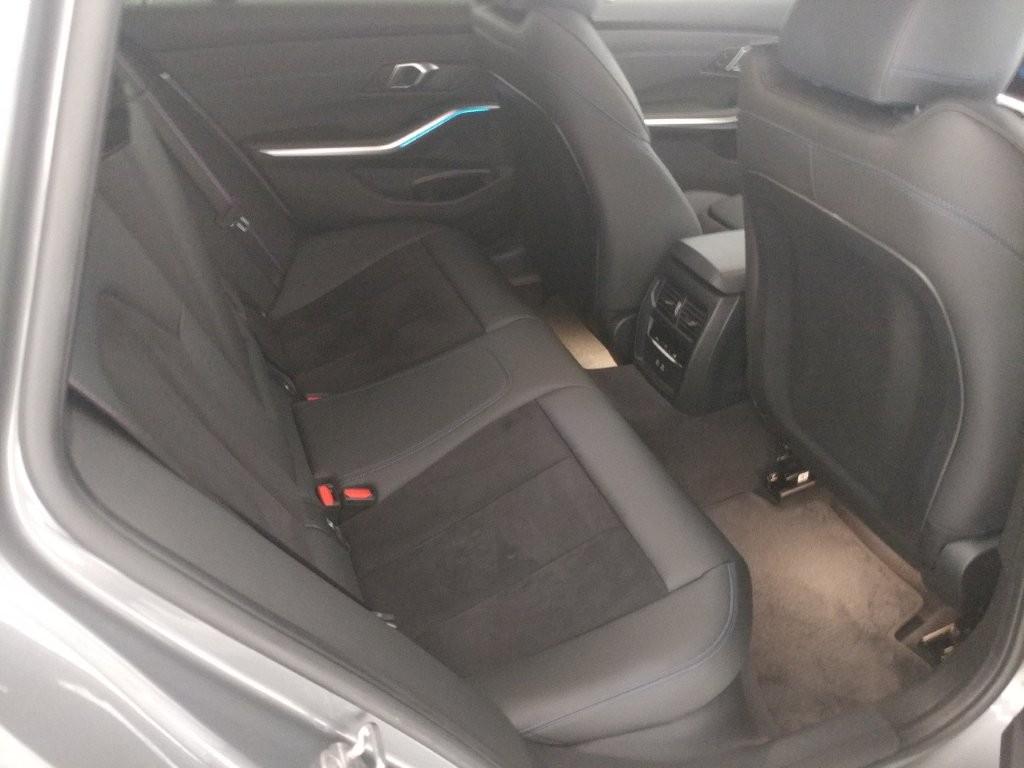 BMW Serie 3 320d Touring mhev 48V Msport xdrive auto