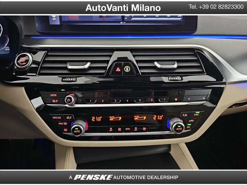 BMW Serie 5 530d Touring mhev 48V xdrive Msport auto