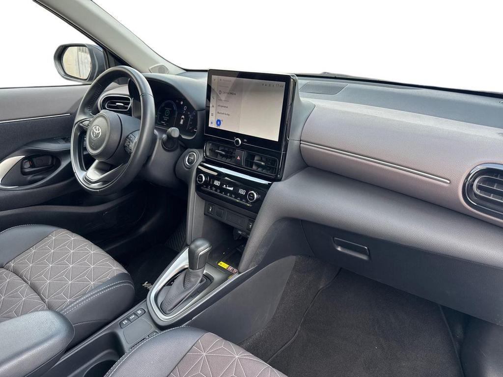 Toyota Yaris Cross 1.5h Lounge fwd 130cv e-cvt