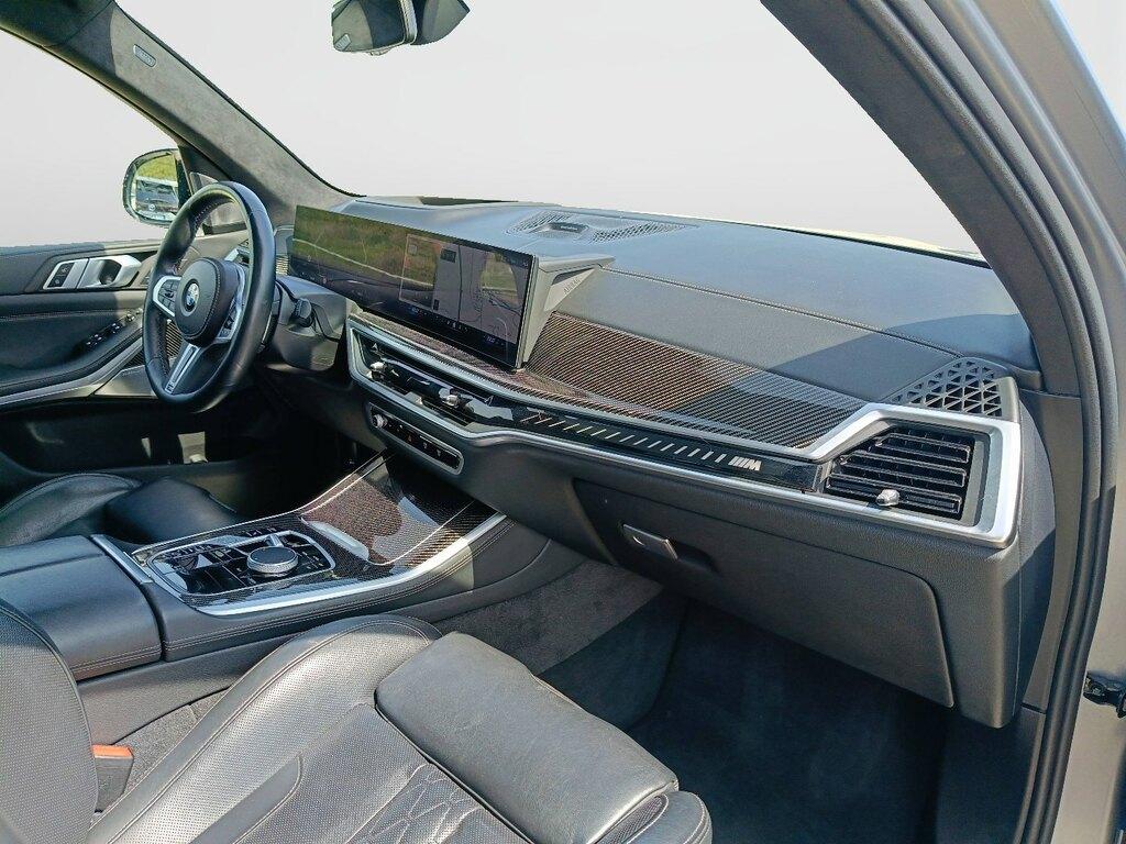 BMW X5 M X5 M60i auto