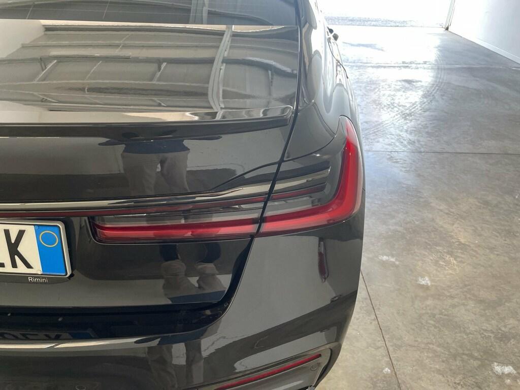 BMW Serie 7 730d mhev 48V Msport auto