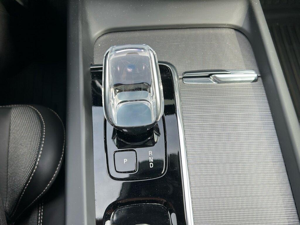 Volvo XC60 2.0 b4 Plus Dark awd auto