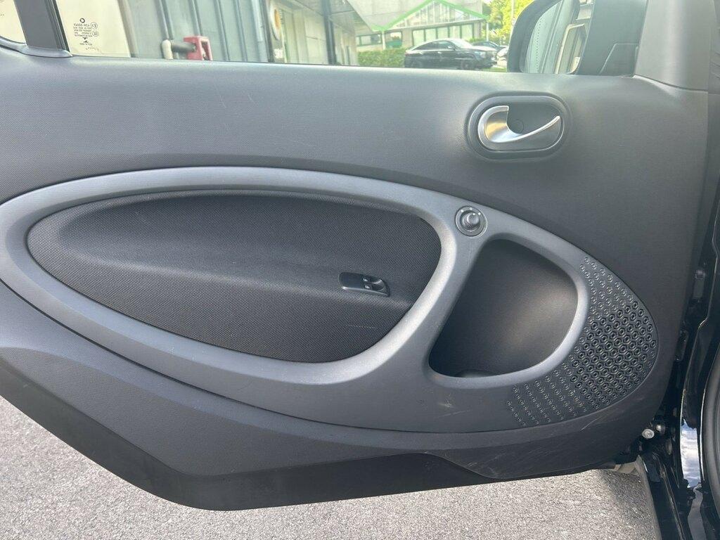 Smart fortwo eq Pulse 22kW