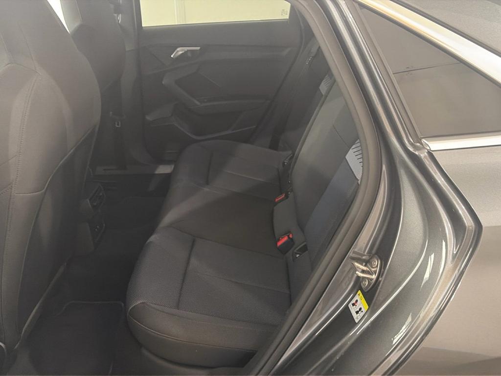 Audi A3 Sedan 35 2.0 tdi S line edition s-tronic